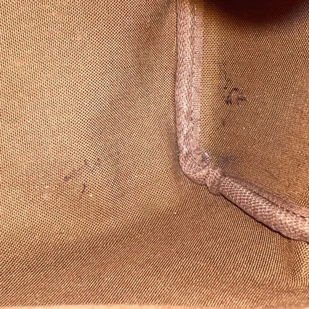 Authentic Louis Vuitton speedy 25 with dust bag, lock, and key - Picture 14 of 14